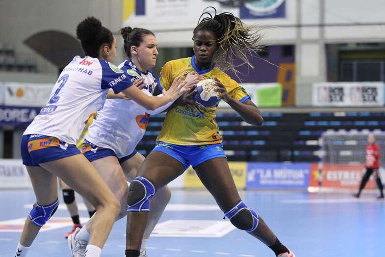 Momento del partido de esta tarde/TA.